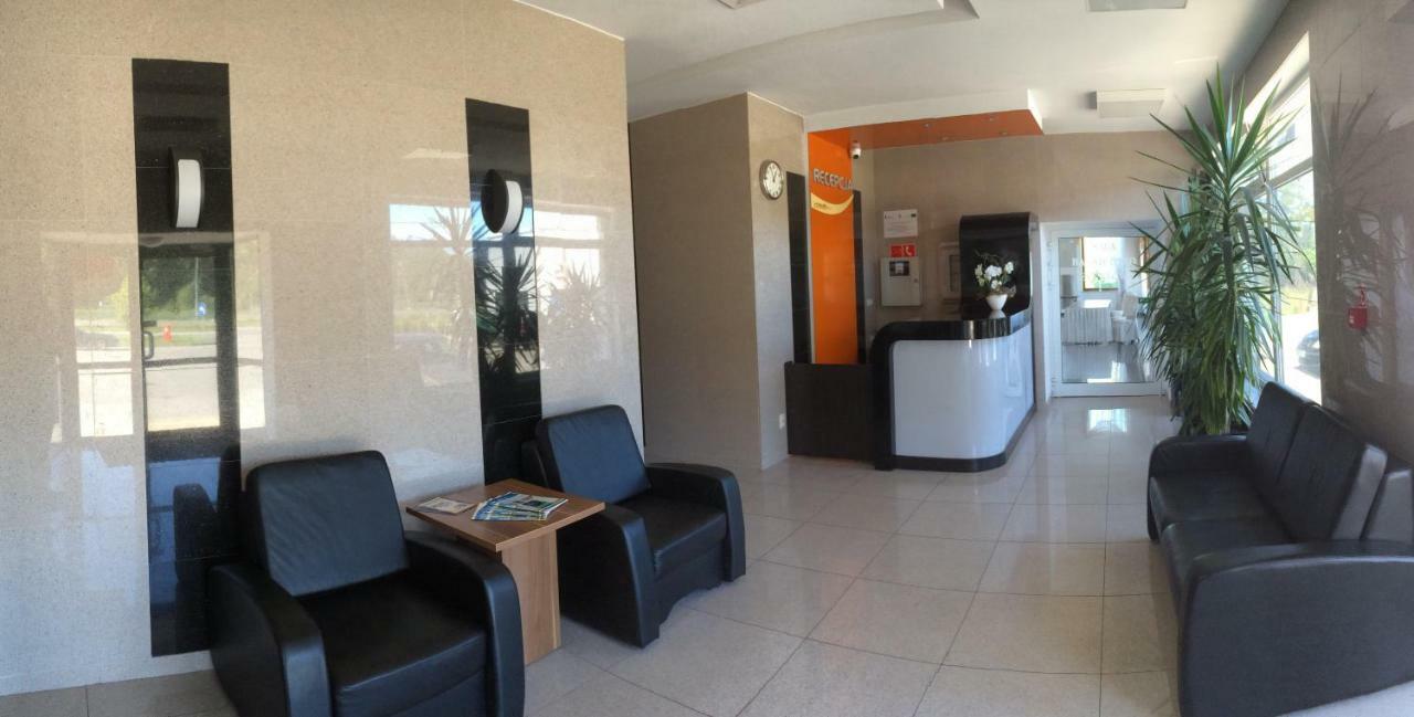 Hotel Dyminy Kielce Luaran gambar